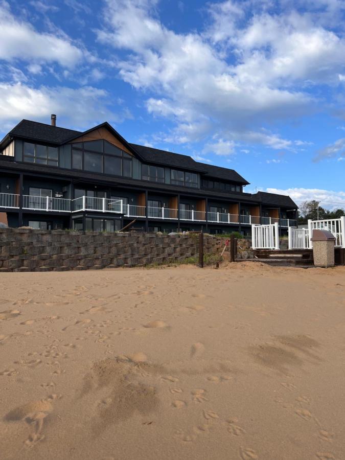 The Beach Haus - مدينة ترافيرز المظهر الخارجي الصورة